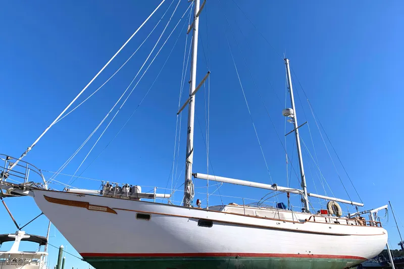 Slide: The Image of Hardin Island Trader 1981 - 54