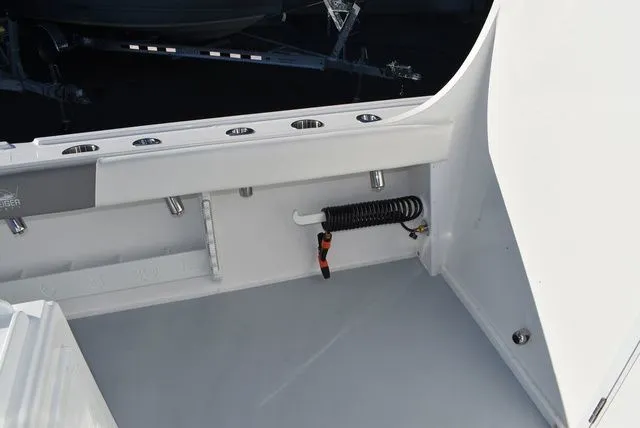 Slide: The Image of Steiger Craft 31 Fisherman 2025 - 27