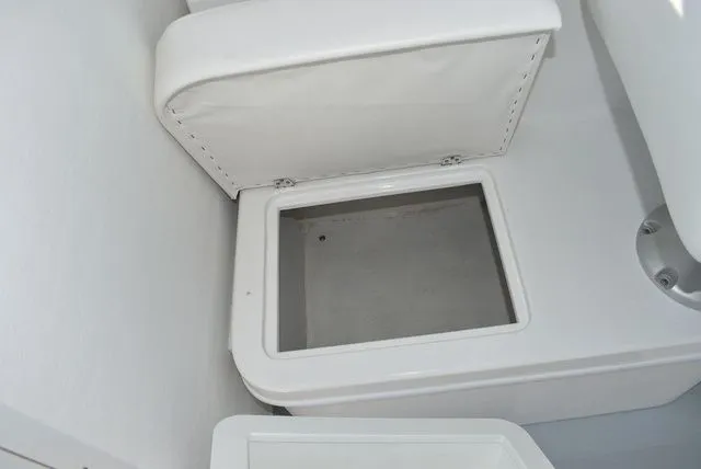 Slide: The Image of Steiger Craft 31 Fisherman 2025 - 34