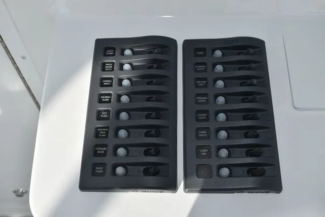 Slide: The Image of Steiger Craft 31 Fisherman 2025 - 40