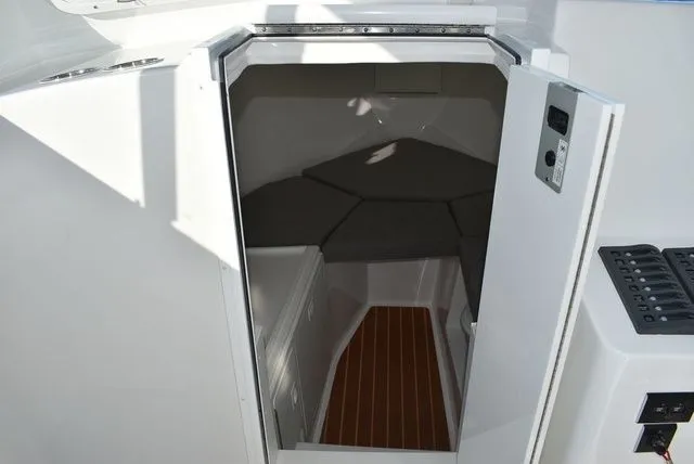 Slide: The Image of Steiger Craft 31 Fisherman 2025 - 50