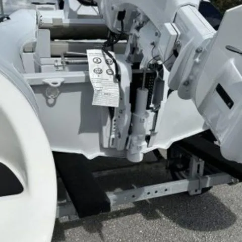 Slide: The Image of East Marine Godiac 320 Ultra-light 2025 - 10