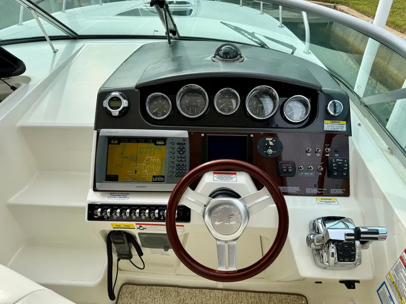 Slide: The Image of Sea Ray Sundancer 310 2010 - 102