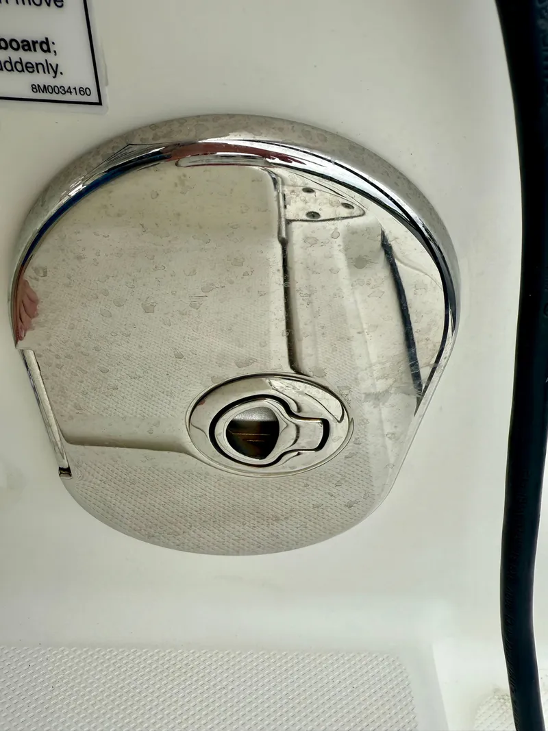 Slide: The Image of Sea Ray Sundancer 310 2010 - 108