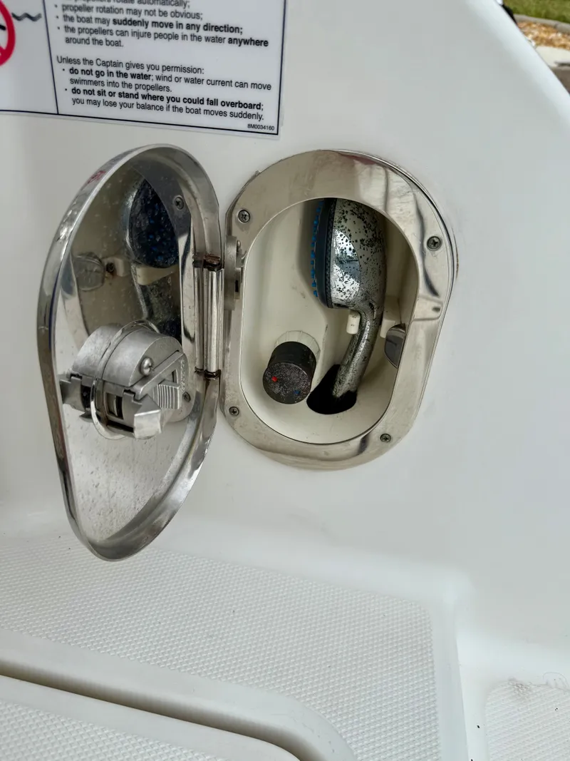 Slide: The Image of Sea Ray Sundancer 310 2010 - 109