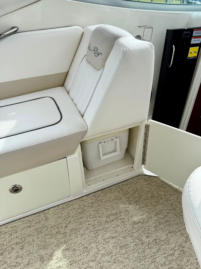 Slide: The Image of Sea Ray Sundancer 310 2010 - 18