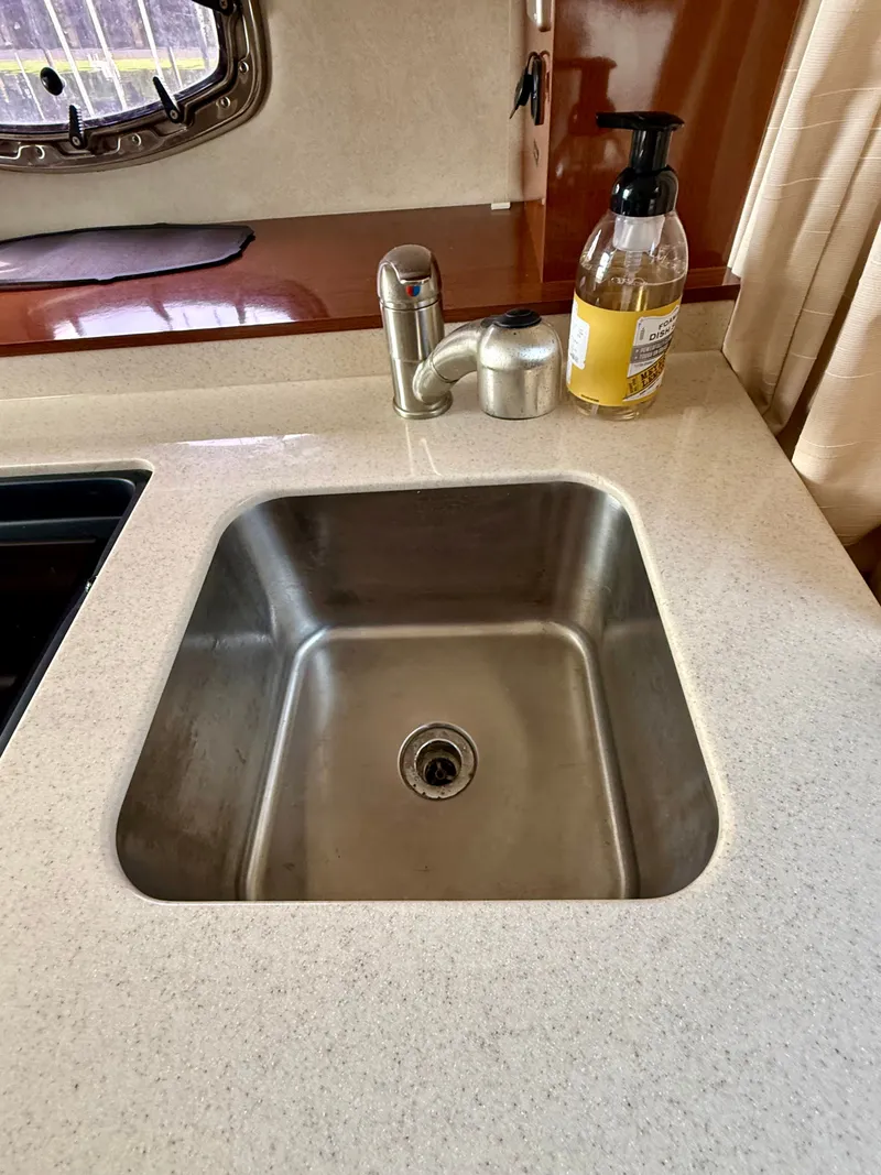 Slide: The Image of Sea Ray Sundancer 310 2010 - 30