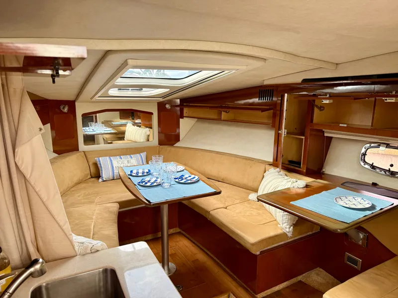 Slide: The Image of Sea Ray Sundancer 310 2010 - 32