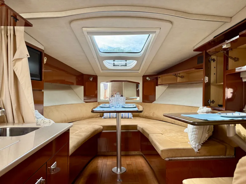 Slide: The Image of Sea Ray Sundancer 310 2010 - 33