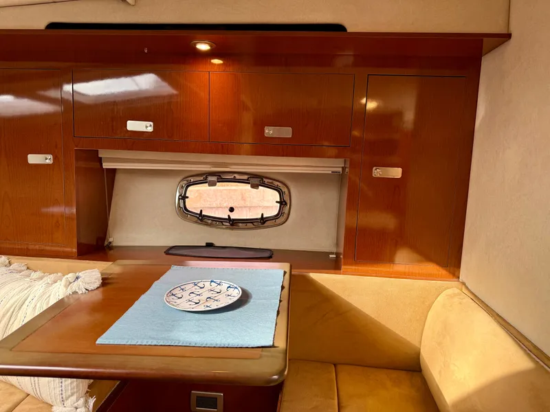 Slide: The Image of Sea Ray Sundancer 310 2010 - 45