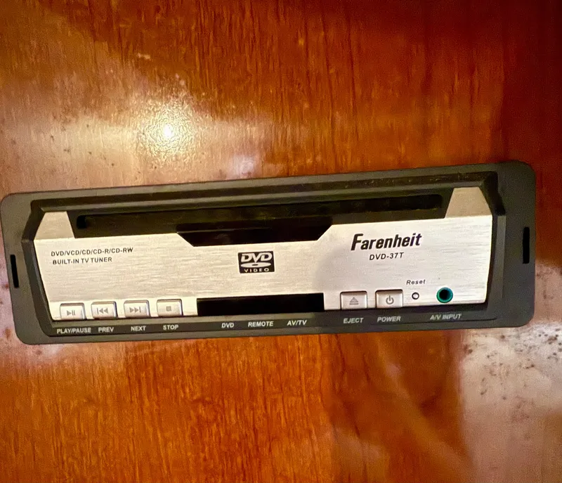 Slide: The Image of Sea Ray Sundancer 310 2010 - 64