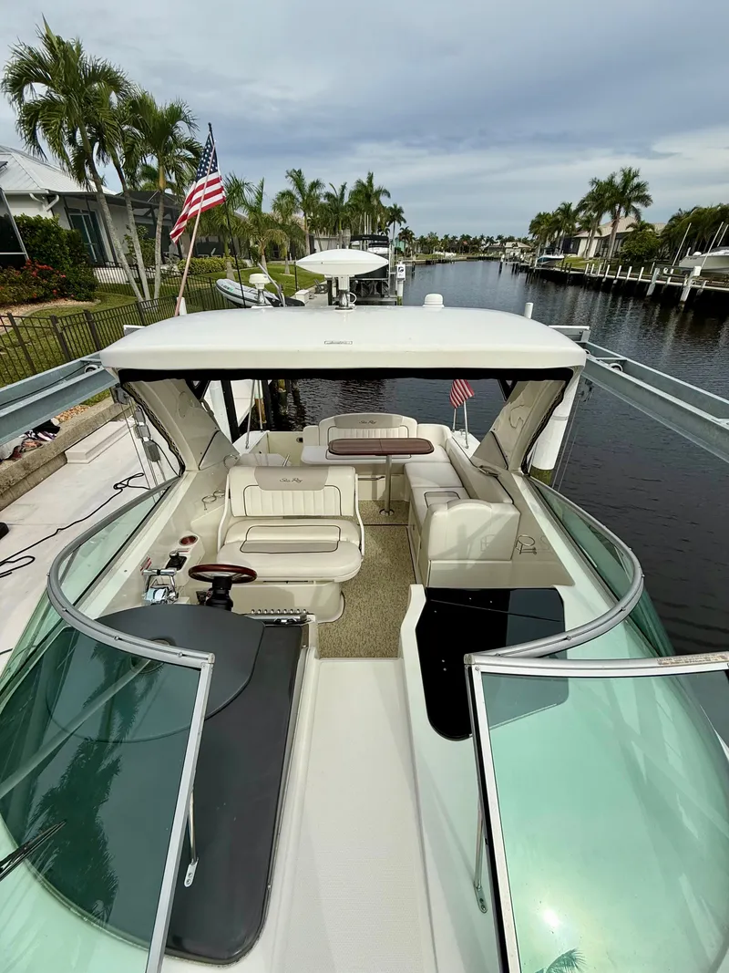 Slide: The Image of Sea Ray Sundancer 310 2010 - 81