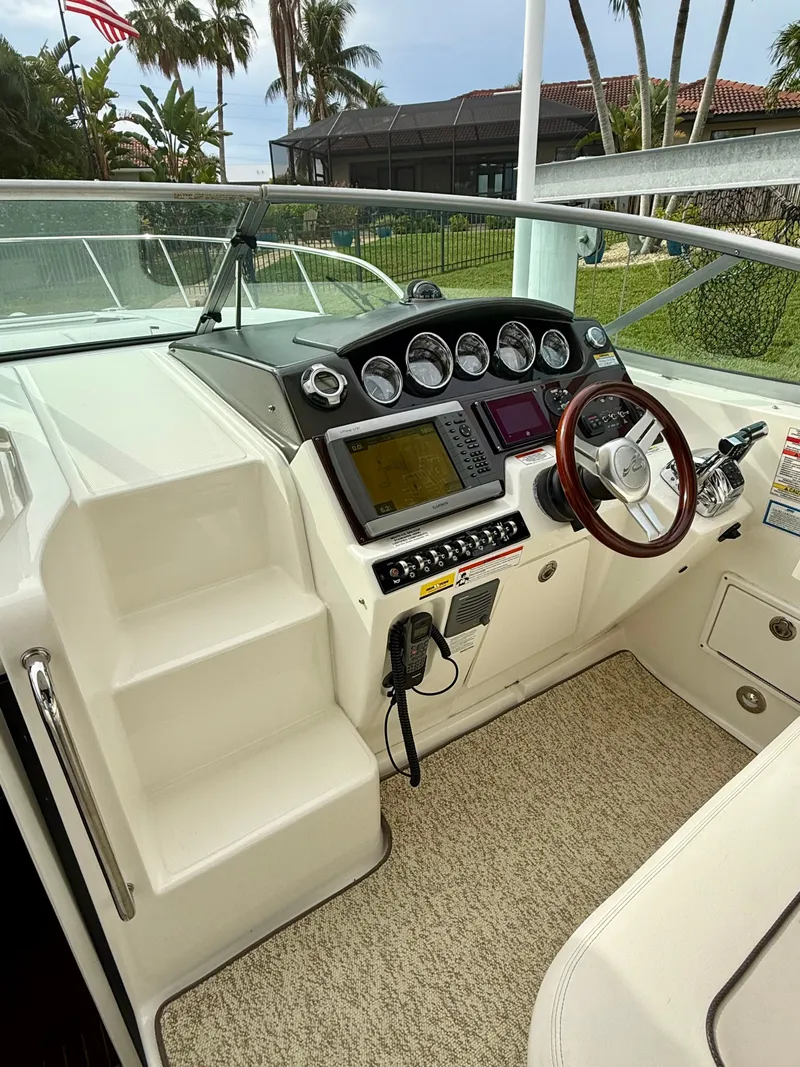 Slide: The Image of Sea Ray Sundancer 310 2010 - 87