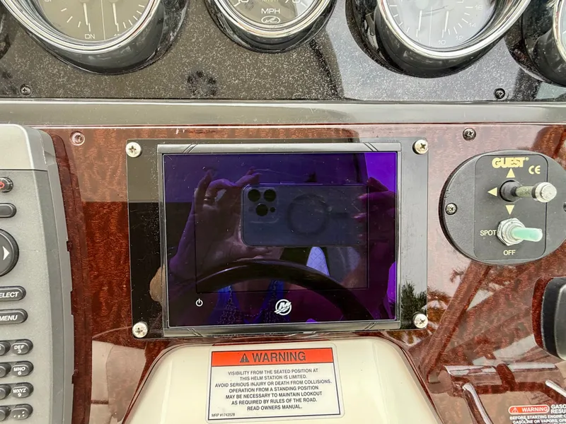 Slide: The Image of Sea Ray Sundancer 310 2010 - 99