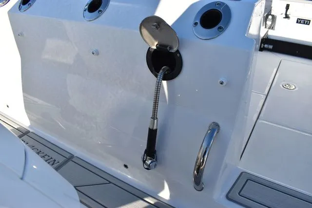 Slide: The Image of Blackfin 252 DC 2024 - 13