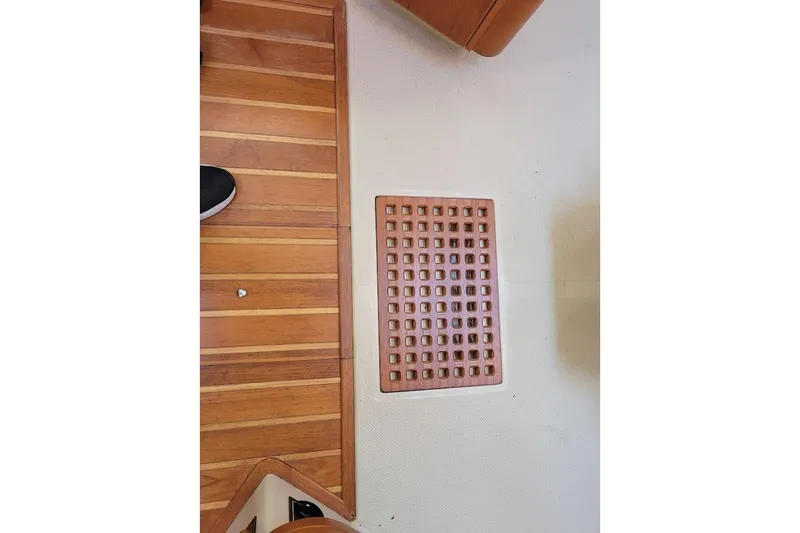 Slide: The Image of Wooden floor detail on 2008 Island Packet 370 yacht interior. - 44