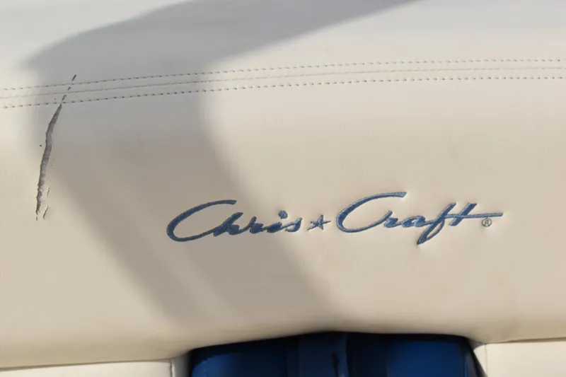 Slide: The Image of 2003 Chris-Craft Launch 25 boat seat with logo and stitching detail. - 14