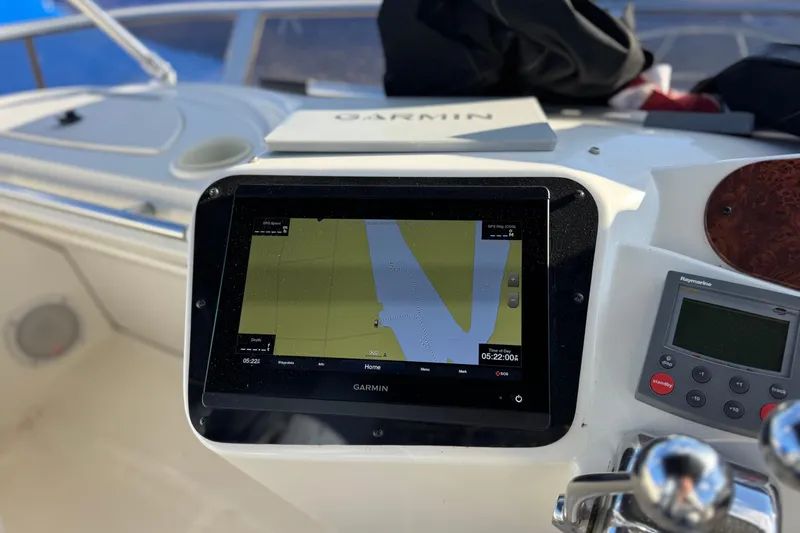 Slide: The Image of Helm of 2005 Meridian 368 Motoryacht with Garmin navigation display. - 24