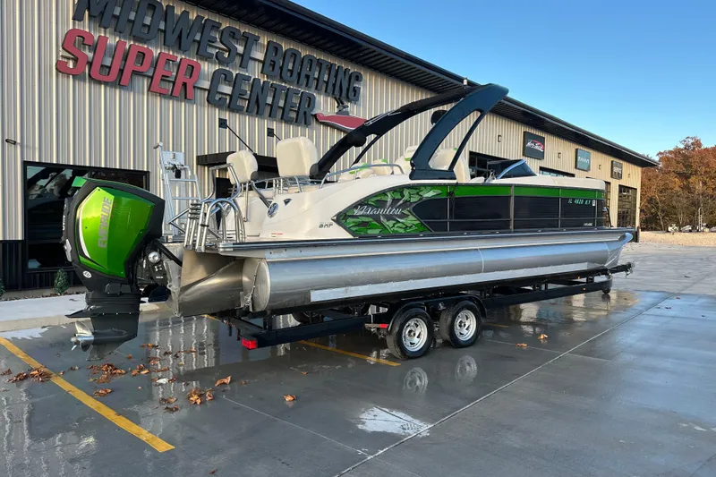 Slide: The Image of 2017 Manitou Xplode 250 pontoon boat at Midwest Boating Super Center. - 4