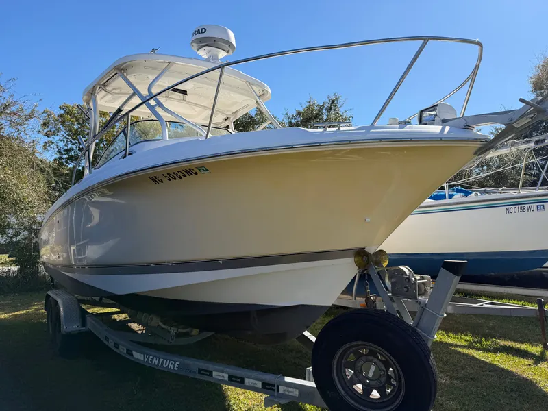 Slide: The Image of Wellcraft 252 Coastal 2005 - 1