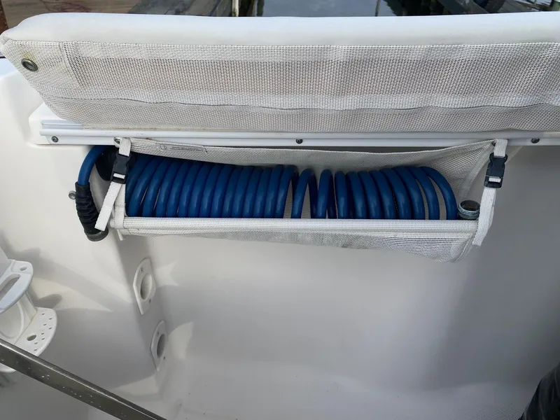 Slide: The Image of Wellcraft 252 Coastal 2005 - 16