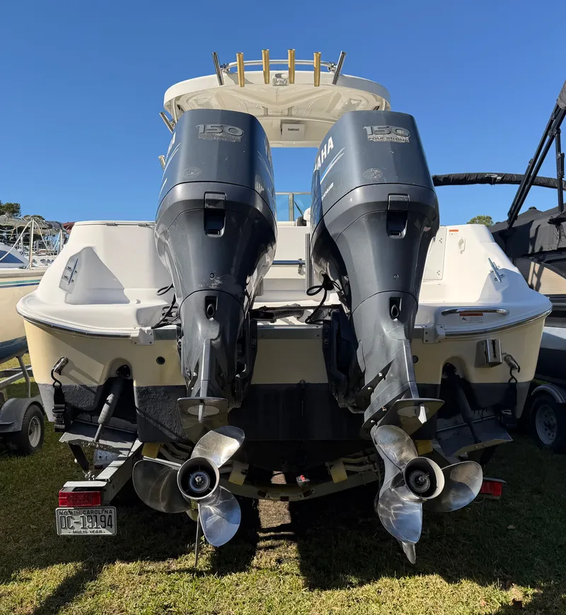 Slide: The Image of Wellcraft 252 Coastal 2005 - 5