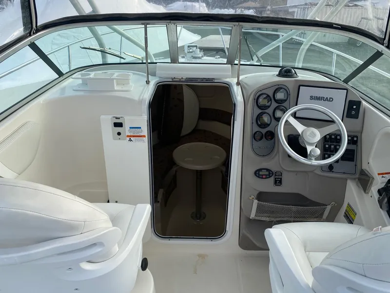 Slide: The Image of Wellcraft 252 Coastal 2005 - 7