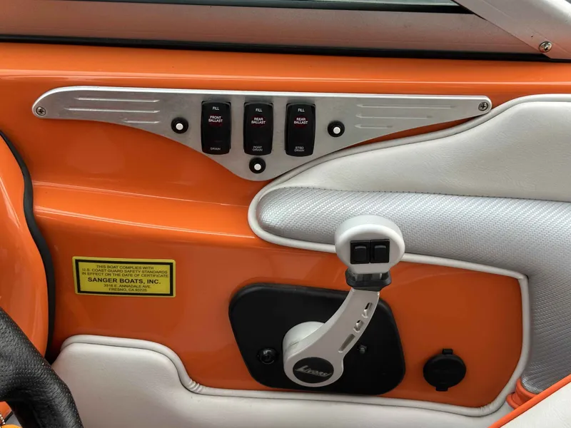 Slide: The Image of Sanger V215 SX 2017 - 14