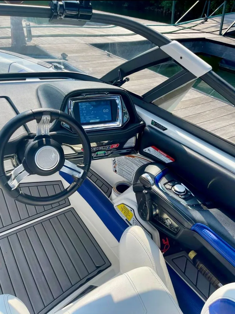 Slide: The Image of Nautique G25 2016 - 6