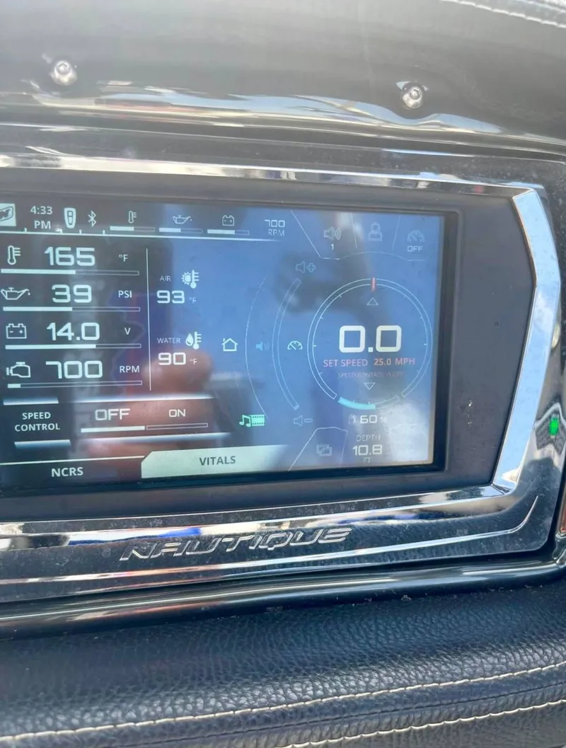 Slide: The Image of Nautique G25 2016 - 8