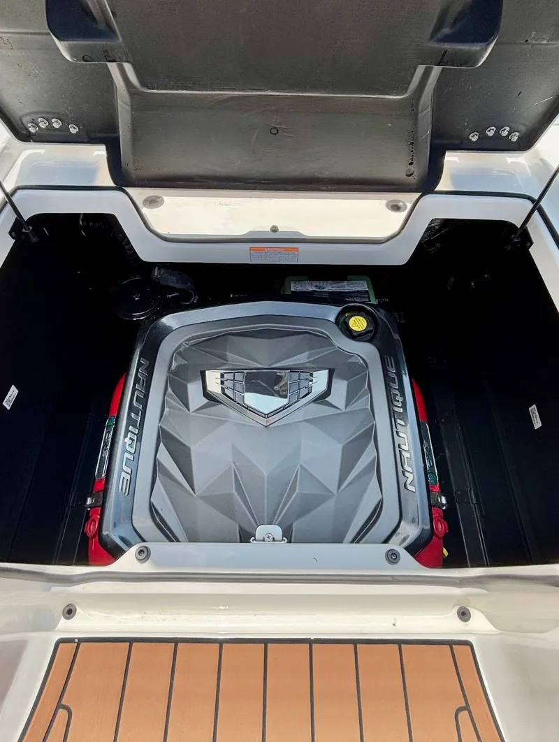 Slide: The Image of Nautique G23 2021 - 11