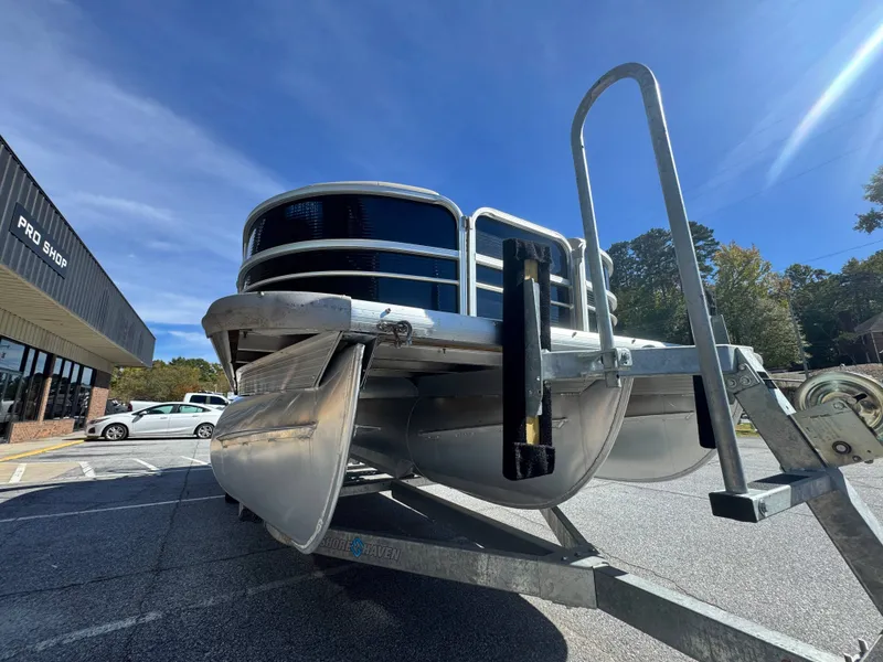 Slide: The Image of Misty Harbor A-2285RU 2017 - 16