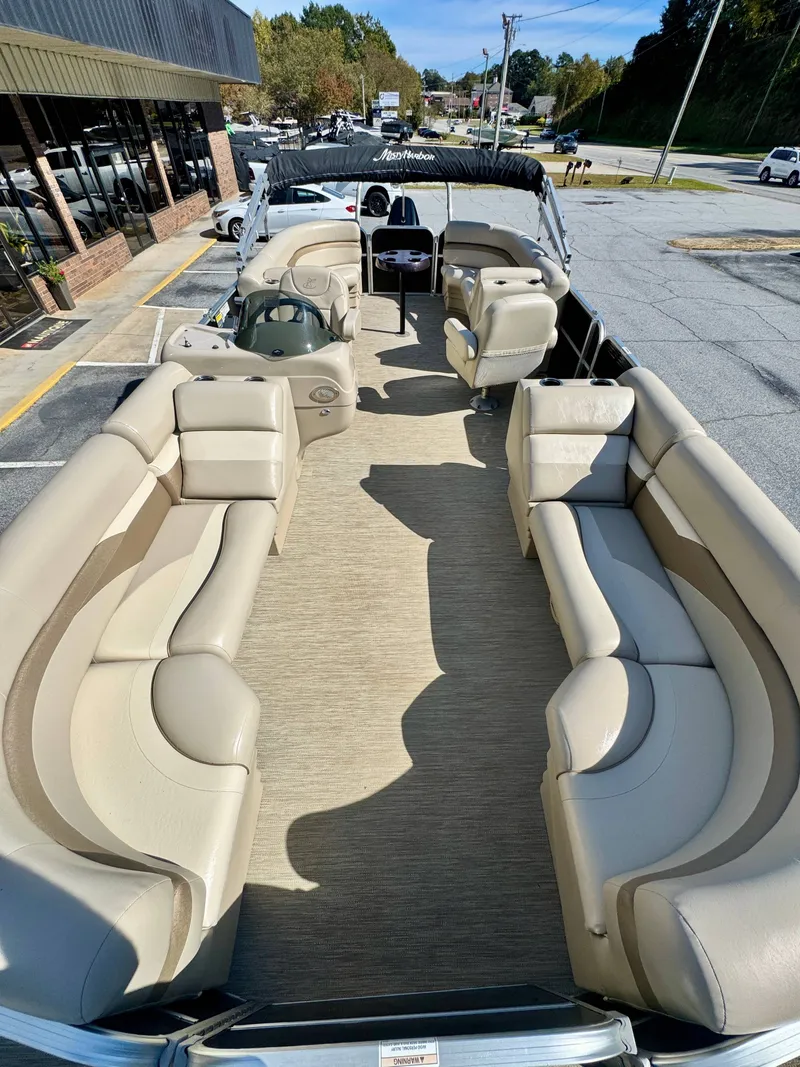 Slide: The Image of Misty Harbor A-2285RU 2017 - 6