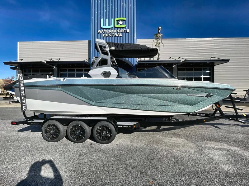 Slide: The Image of Nautique G25 2021 - 24