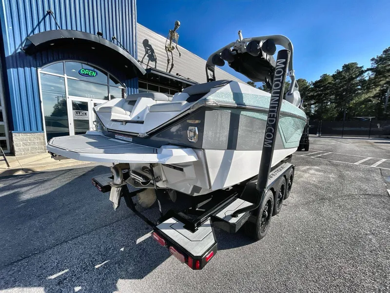 Slide: The Image of Nautique G25 2021 - 26