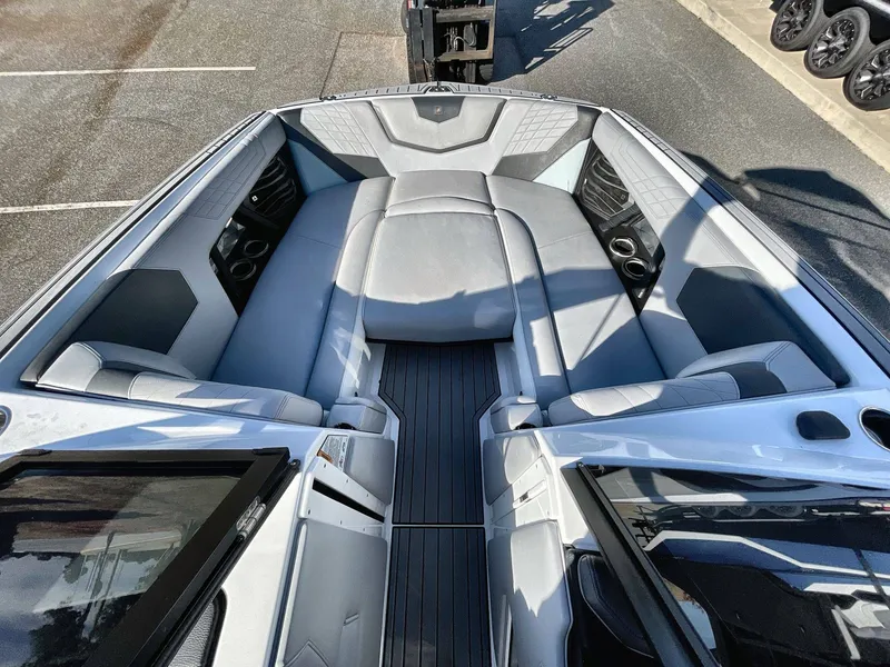 Slide: The Image of Nautique G25 2021 - 28