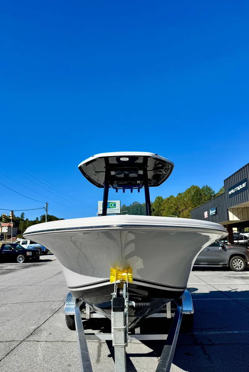 Slide: The Image of Tidewater 220 LXF 2026 - 5