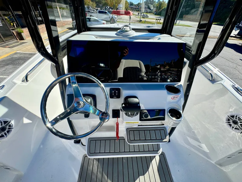 Slide: The Image of Tidewater 220 LXF 2026 - 9