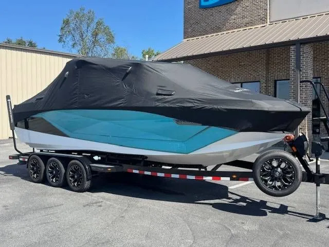 Slide: The Image of Nautique Super Air Nautique G25 Paragon 2022 - 25