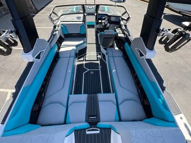 Slide: The Image of Nautique Super Air Nautique G25 Paragon 2022 - 30