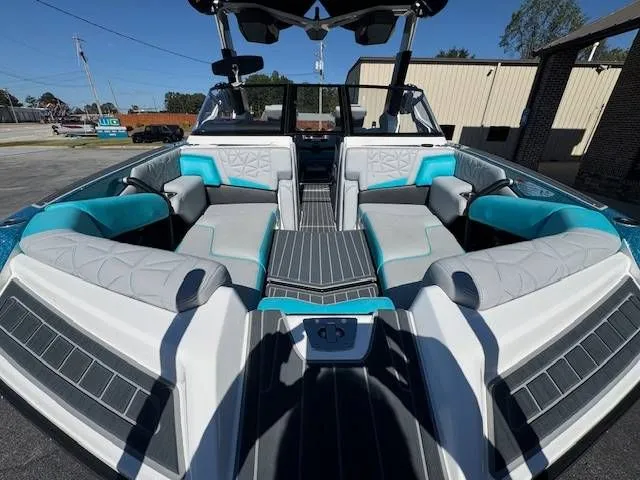 Slide: The Image of Nautique Super Air Nautique G25 Paragon 2022 - 7