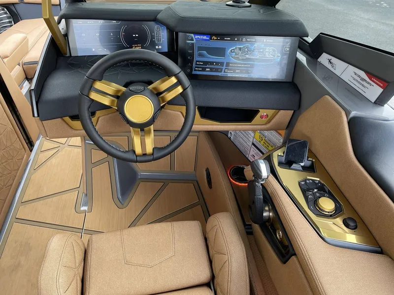 Slide: The Image of Nautique Paragon 25 2026 - 22