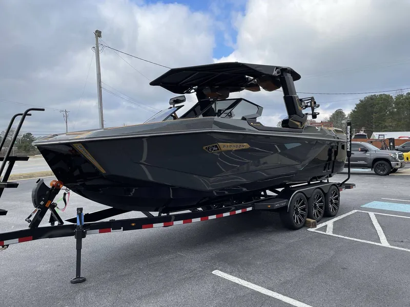 Slide: The Image of Nautique Paragon 25 2026 - 4