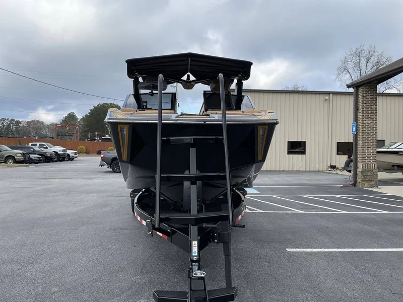 Slide: The Image of Nautique Paragon 25 2026 - 5