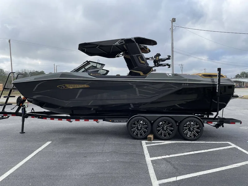 Slide: The Image of Nautique Paragon 25 2026 - 8