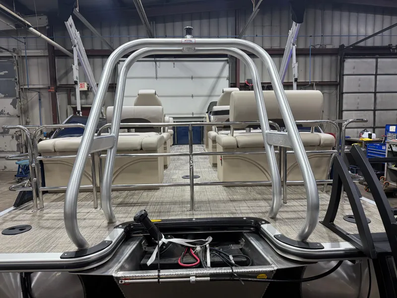 Slide: The Image of Bentley Pontoons Legacy 220 QSB Swingback & Honda 4-Stroke EFI 2026 - 38