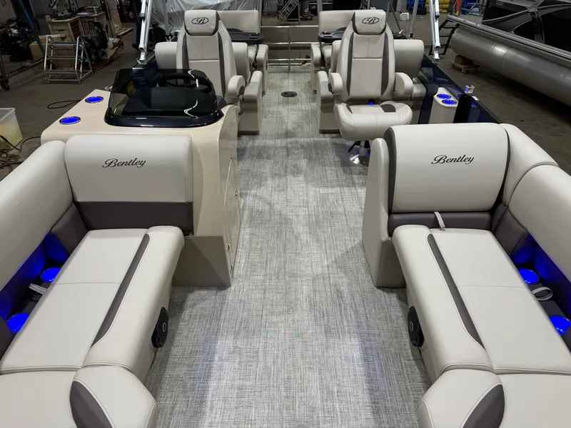 Slide: The Image of Bentley Pontoons Legacy 115HP QSB 220 Swingback Pontoon 2026 - 6