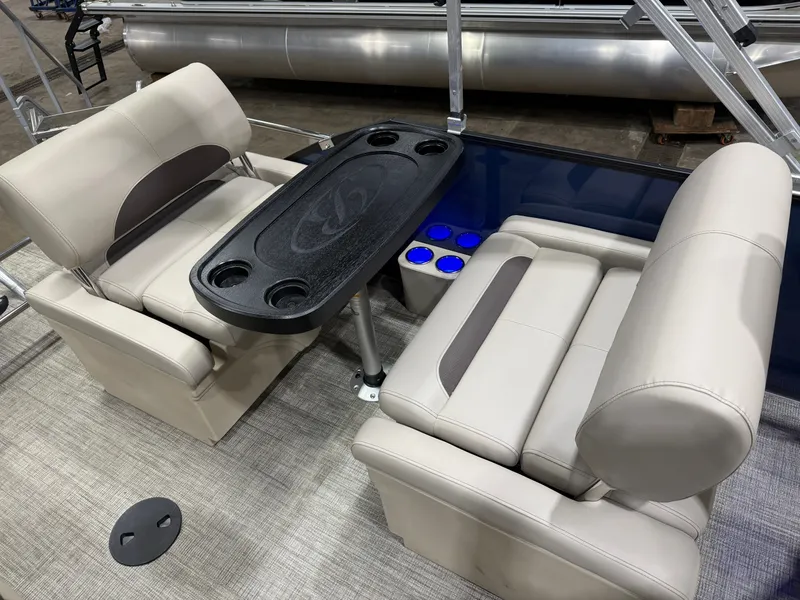 Slide: The Image of Bentley Pontoons Legacy 220 QSB Swingback & Honda 4-Stroke EFI 2026 - 17