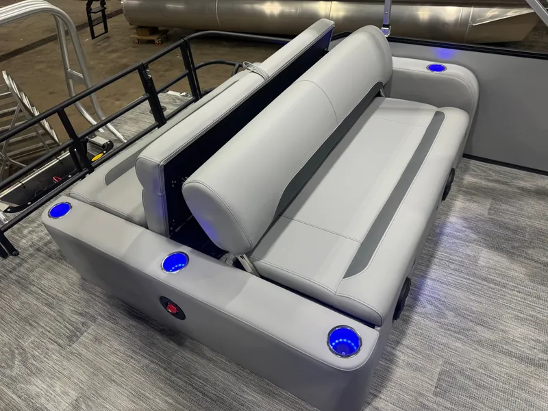 Slide: The Image of Bentley Pontoons Legacy 220 Swingback & Honda 4-Stroke EFI 2026 - 16