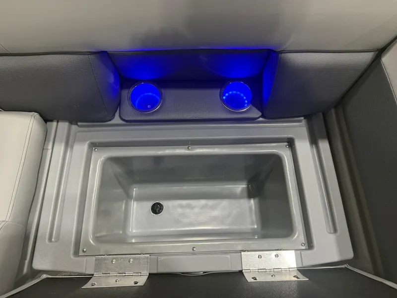 Slide: The Image of Bentley Pontoons Legacy 220 Swingback & Honda 4-Stroke EFI 2026 - 28